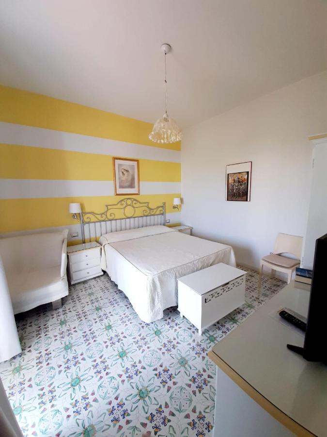 Hotel Residence Mendolita Lipari  Exterior foto