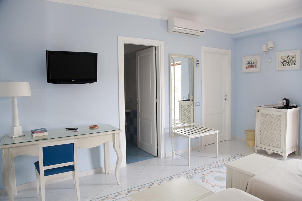 Hotel Residence Mendolita Lipari  Exterior foto